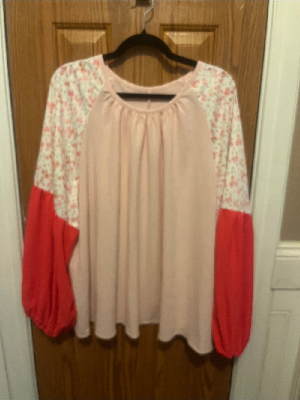 Women's Pink Colorblock Puff Sleeve Top - Floral Accent